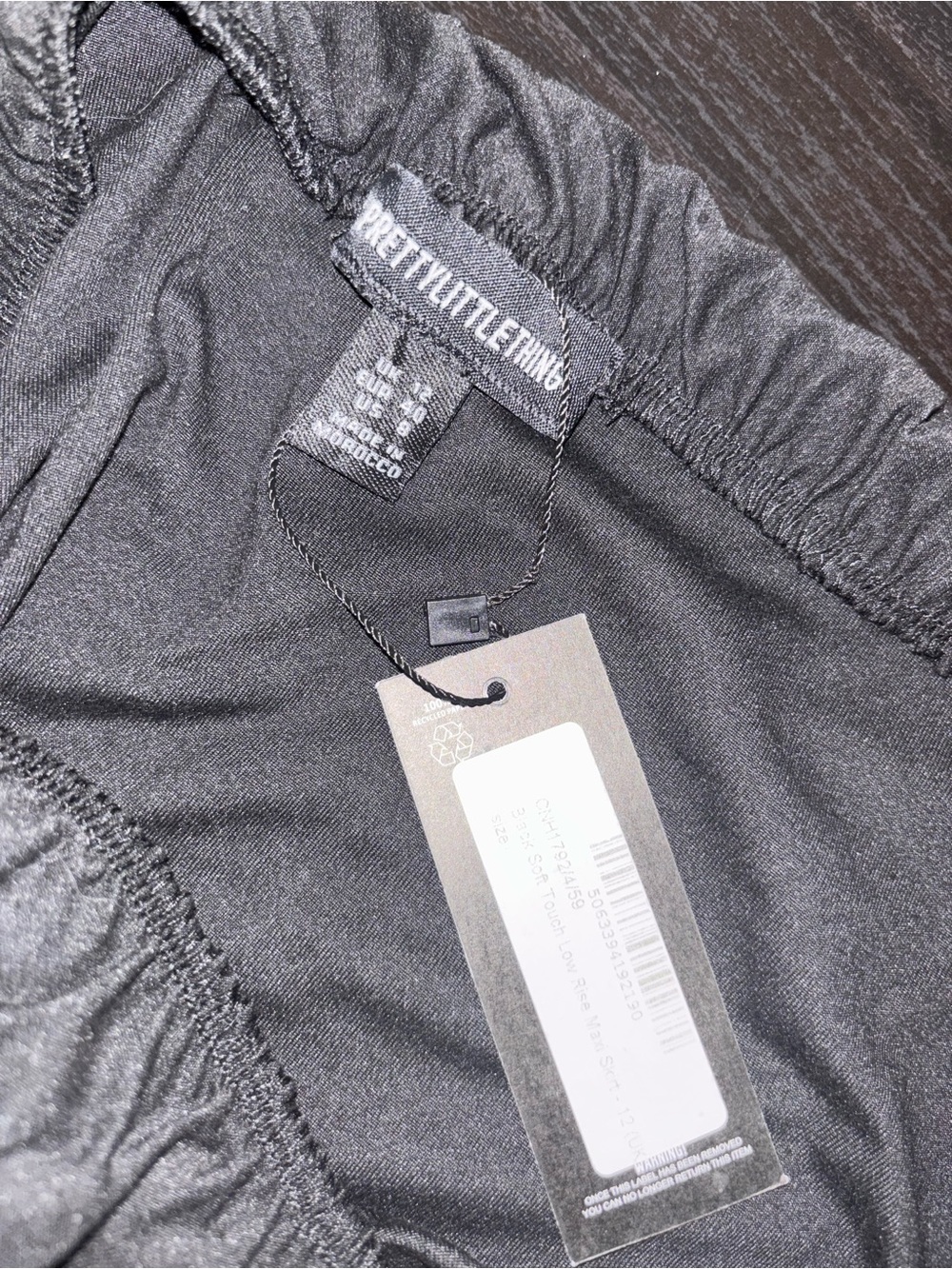 PrettyLittleThing Black Gathered Waist Midi Skirt Size 8 NWT